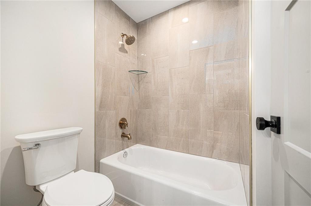 3141 SW Summit View Trail