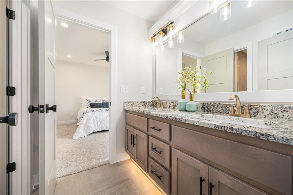 3141 SW Summit View Trail