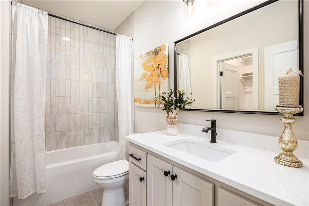 2315 SW Serena Place