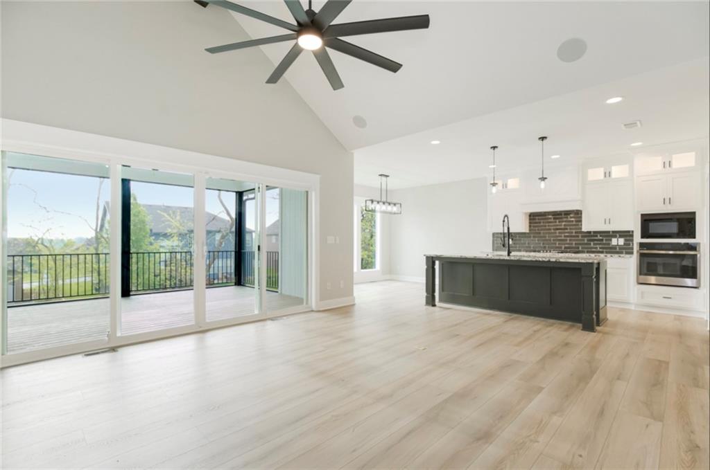 3116 SW Summit View Trail