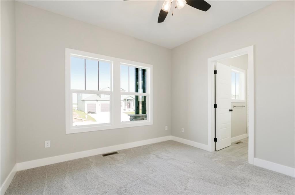 3116 SW Summit View Trail