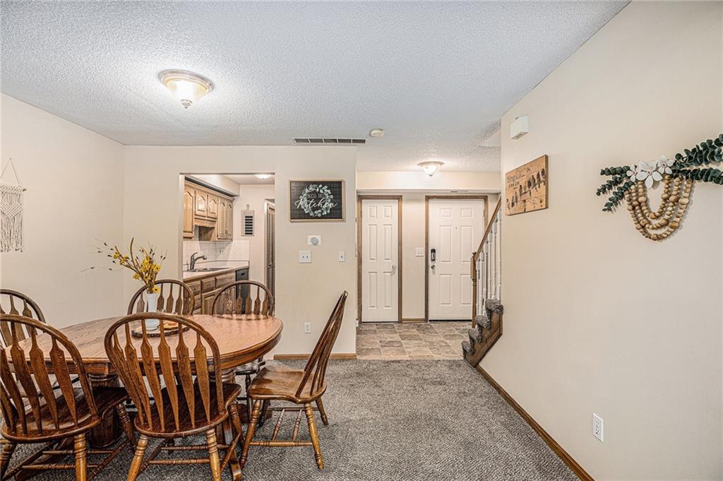 205 SW Pinetree Lane Unit: C