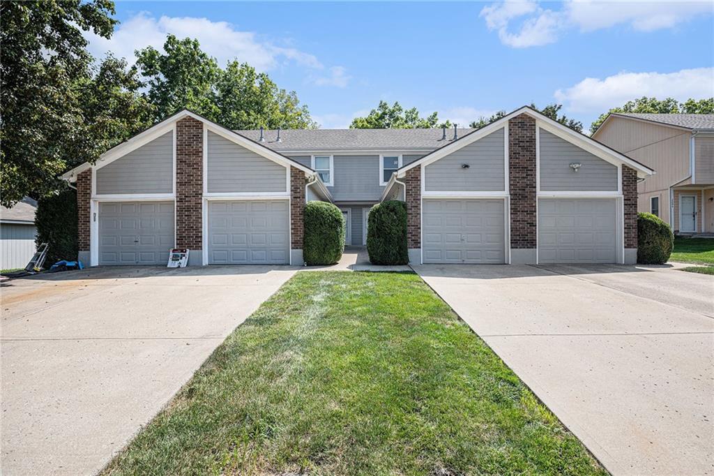 205 SW Pinetree Lane Unit: C