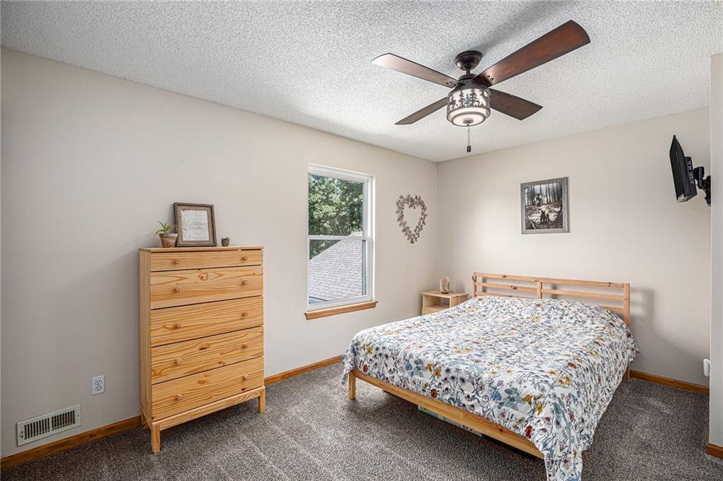 205 SW Pinetree Lane Unit: C
