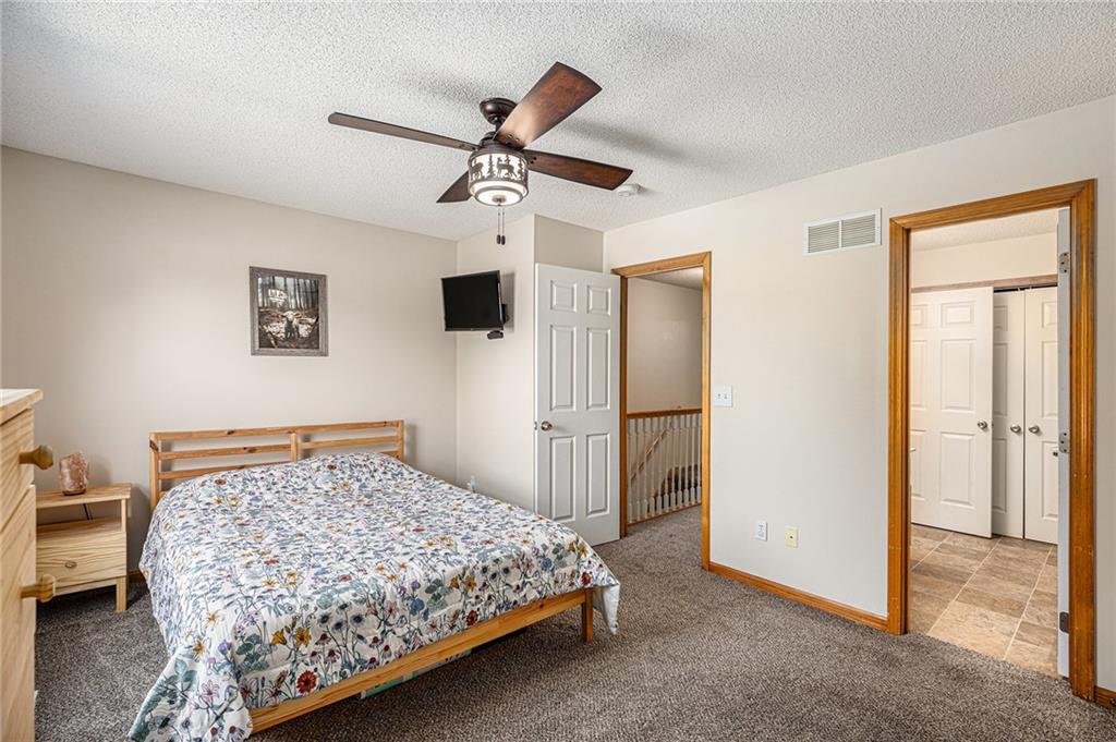 205 SW Pinetree Lane Unit: C