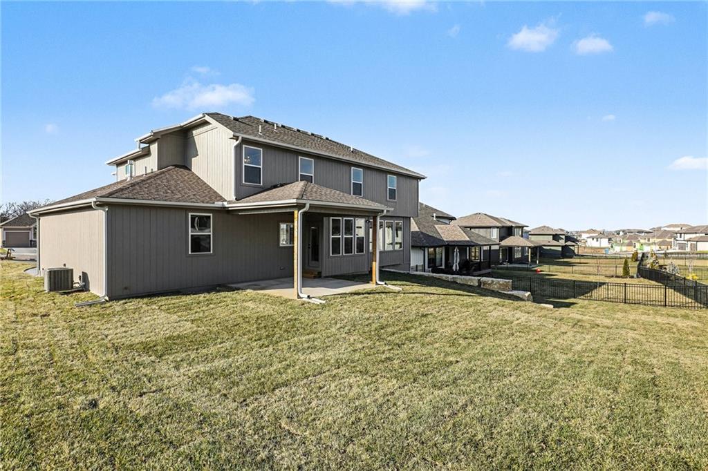 3221 SW Saddlebred Terrace