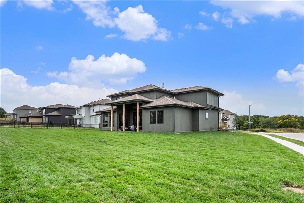 3205 SW Saddlebred Terrace