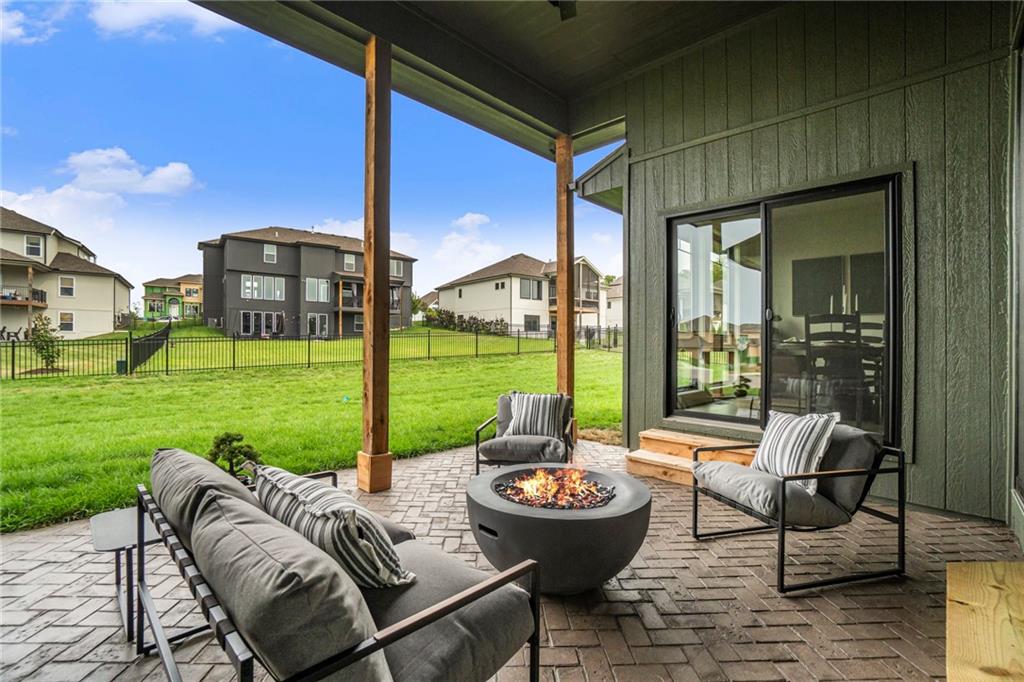 3205 SW Saddlebred Terrace