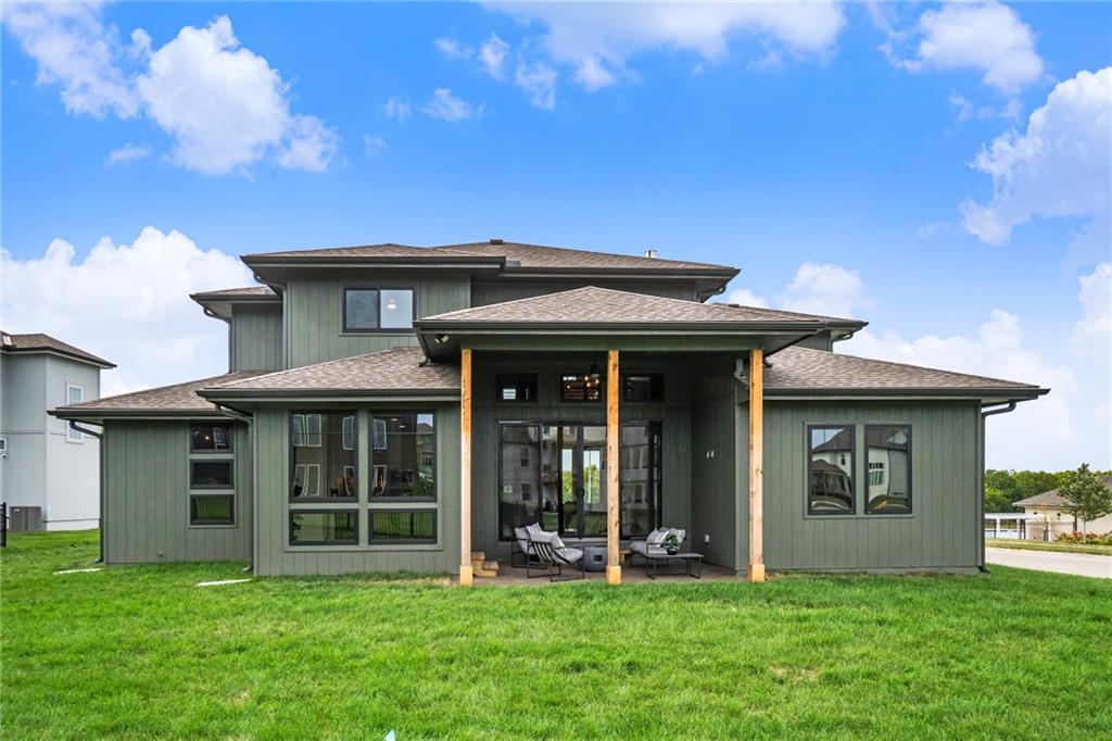 3205 SW Saddlebred Terrace