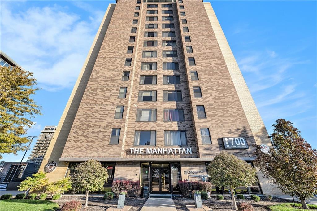 700 E 8th Street Unit: 9R