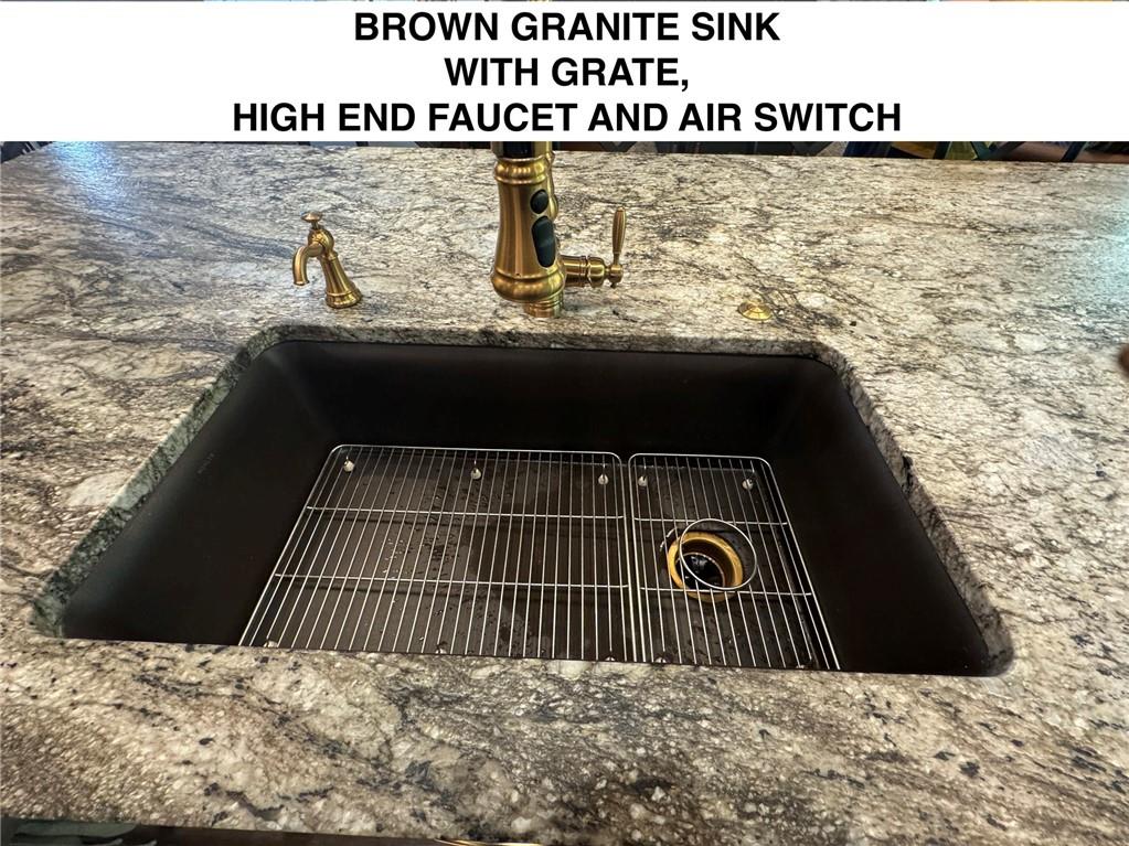 1807 SW Cemetery Road