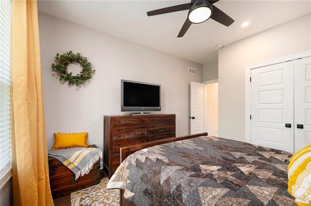 1807 SW Cemetery Road