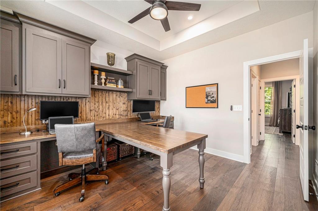 1807 SW Cemetery Road