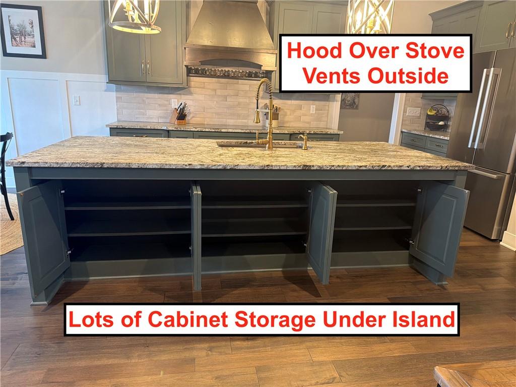 1807 SW Cemetery Road