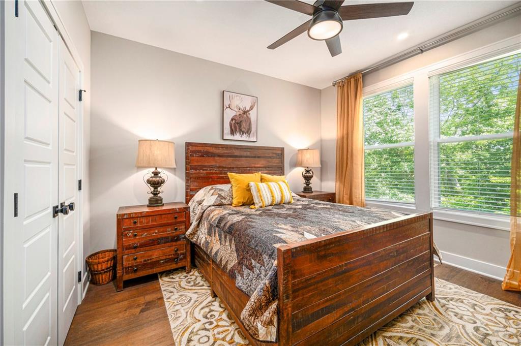 1807 SW Cemetery Road