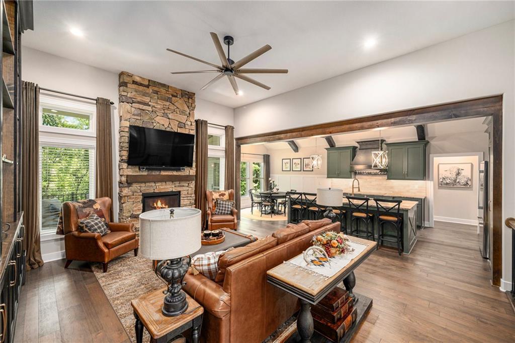 1807 SW Cemetery Road