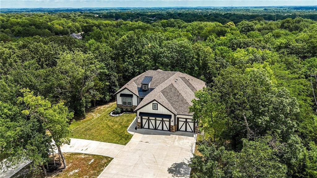 1807 SW Cemetery Road