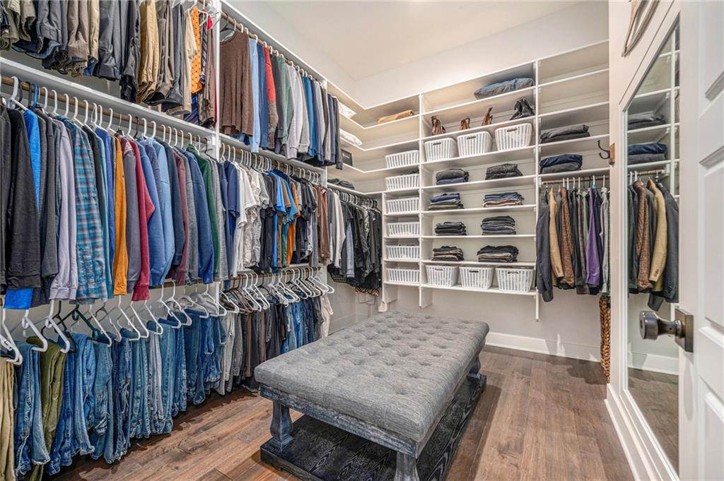 1807 SW Cemetery Road