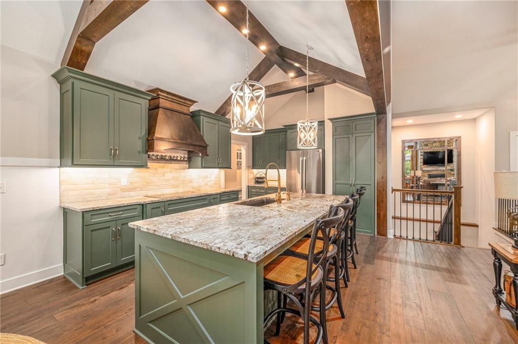 1807 SW Cemetery Road