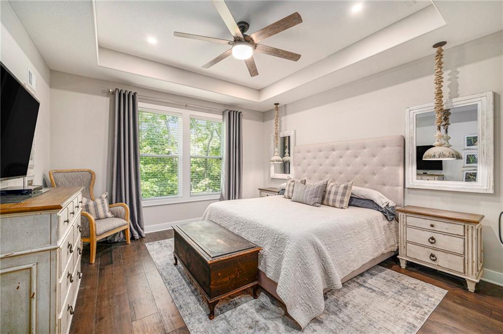 1807 SW Cemetery Road