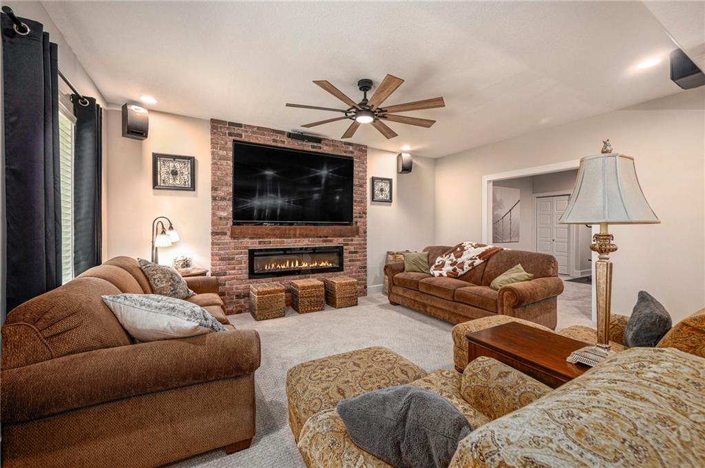 1807 SW Cemetery Road