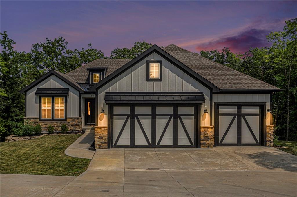 1807 SW Cemetery Road