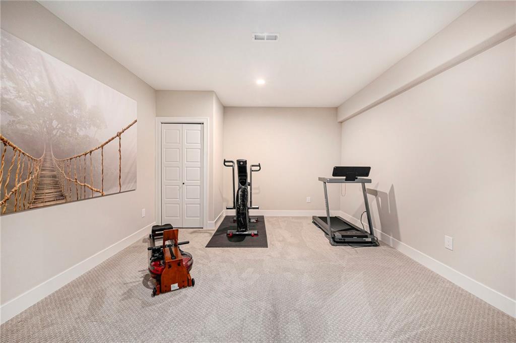 1807 SW Cemetery Road