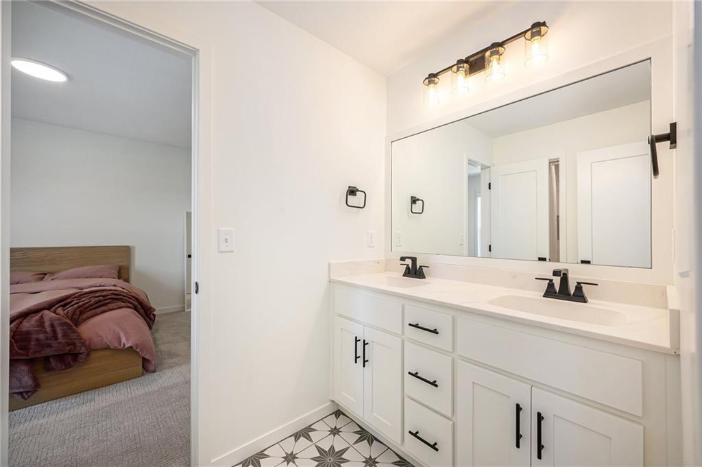 3133 SW Summit View Trail