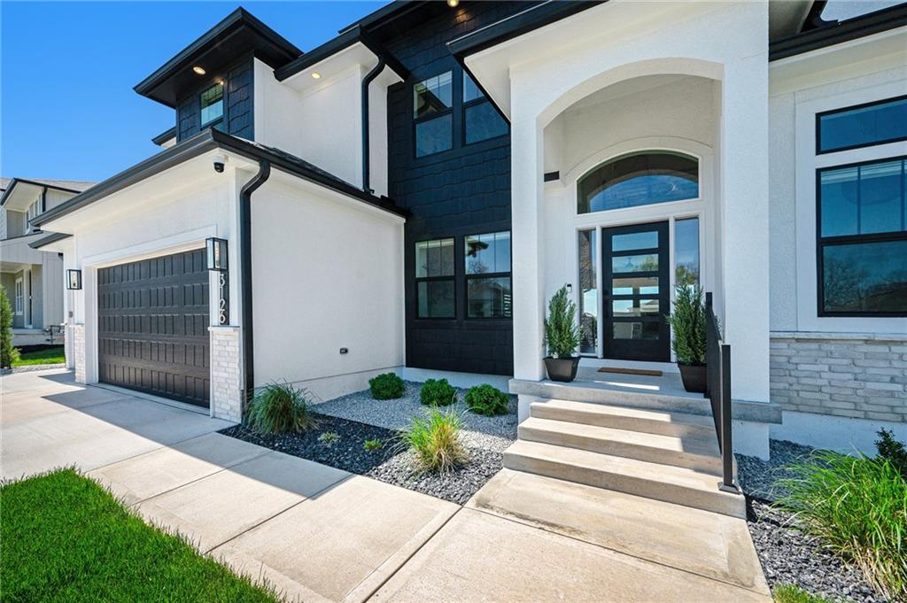 3133 SW Summit View Trail