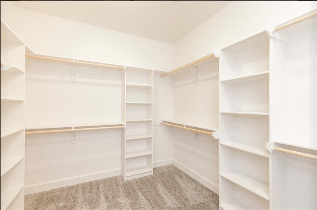 3137 SW Summit View Trail