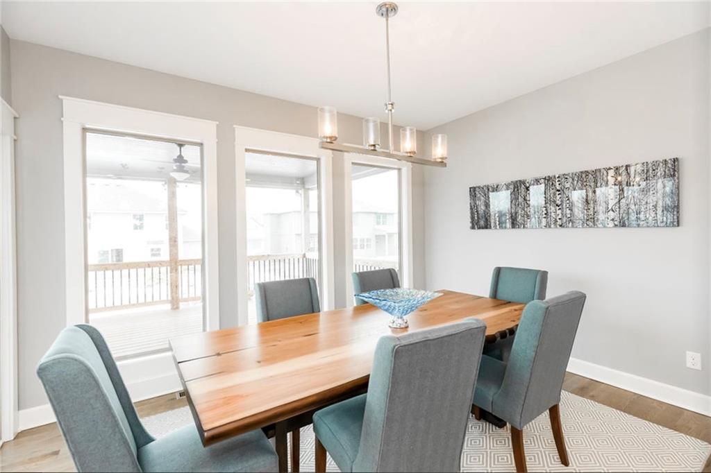 3137 SW Summit View Trail