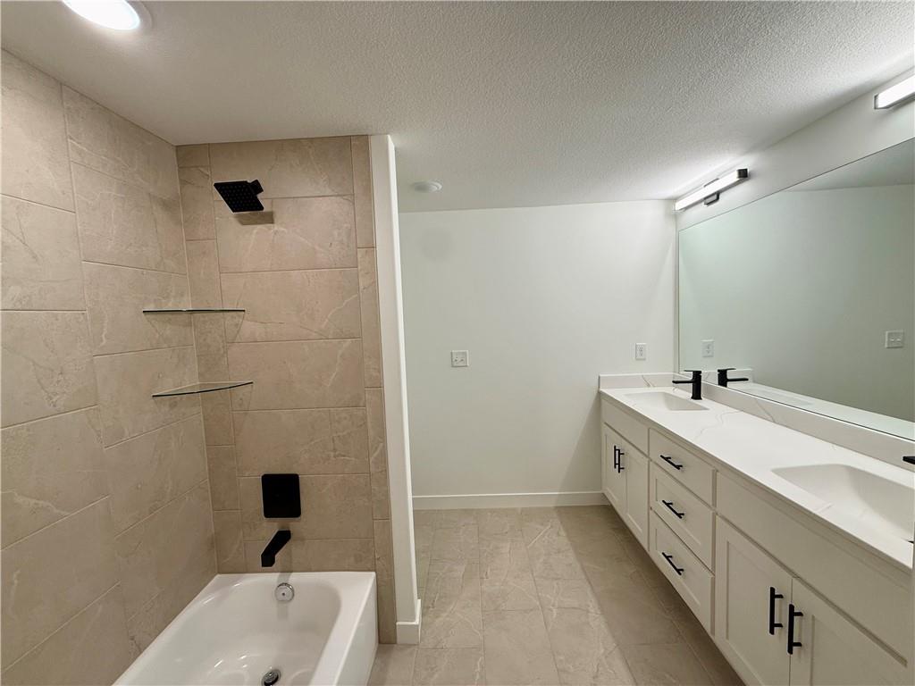 3116 SW Summit View Trail