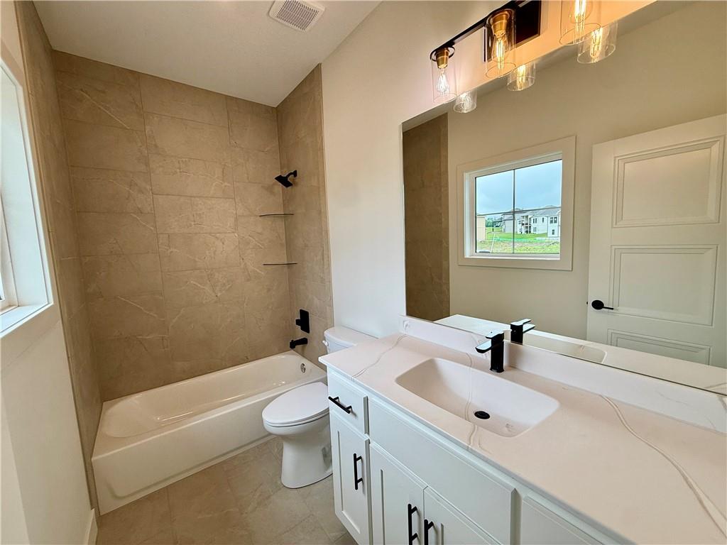 3116 SW Summit View Trail