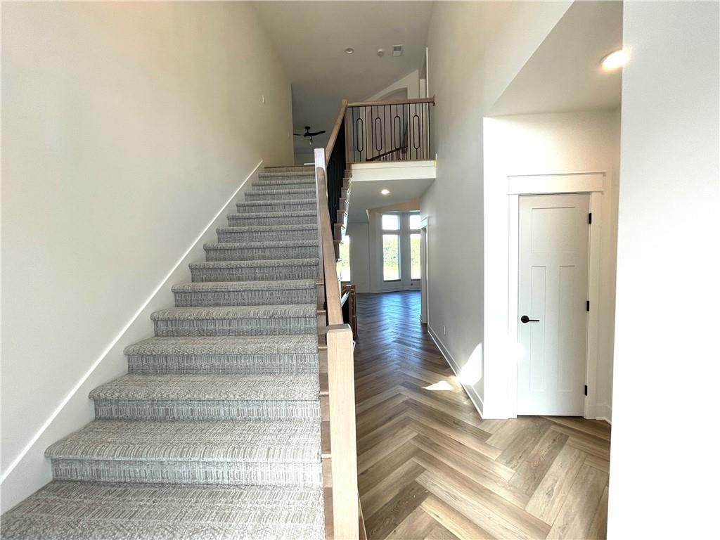 3137 SW Summit View Trail