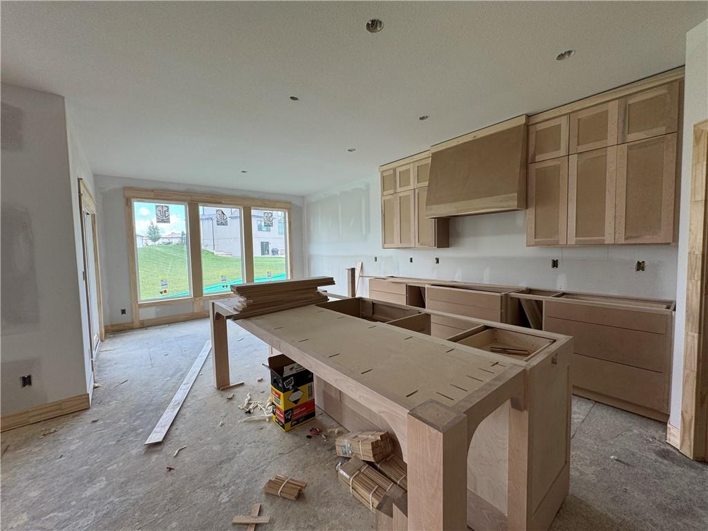 3137 SW Summit View Trail