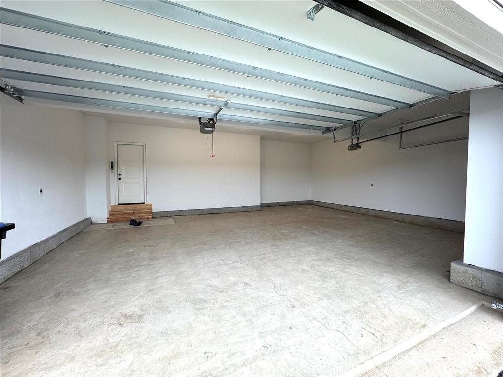 3137 SW Summit View Trail