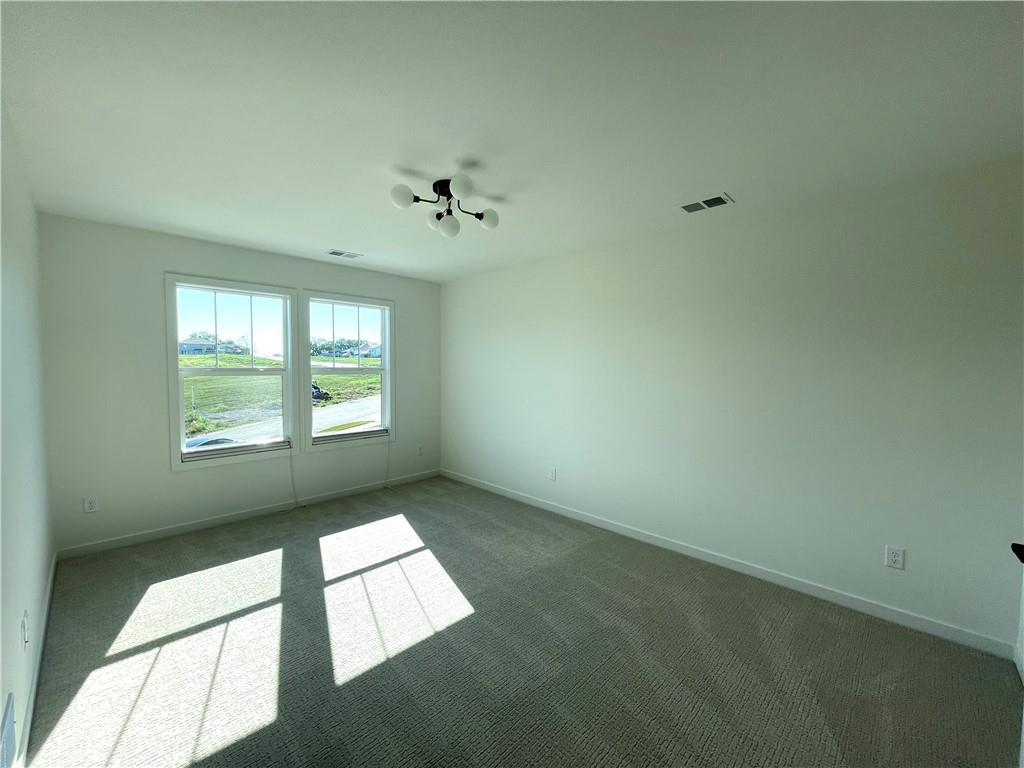 3137 SW Summit View Trail