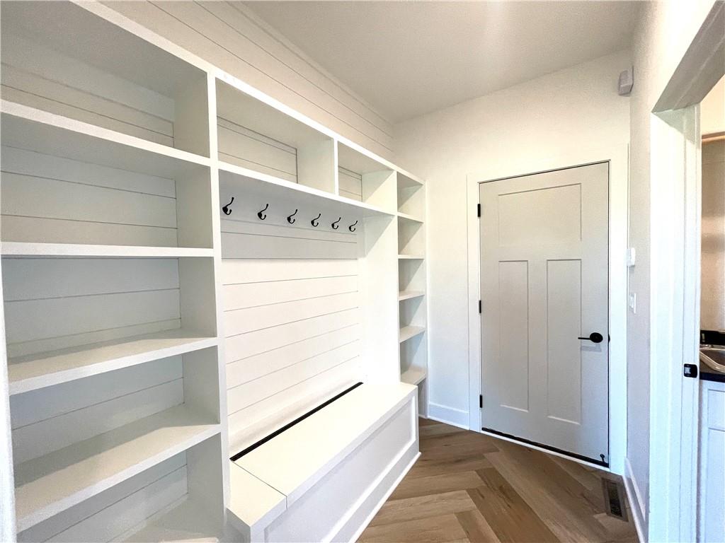 3137 SW Summit View Trail
