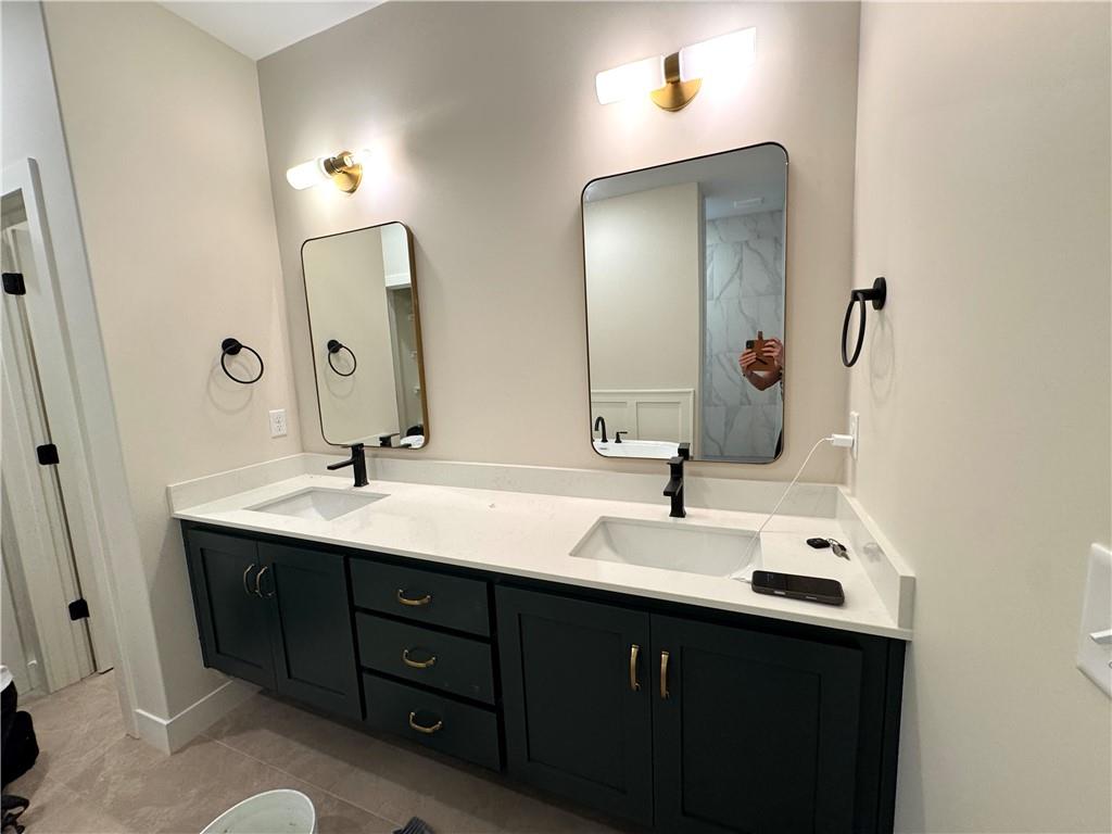 3137 SW Summit View Trail