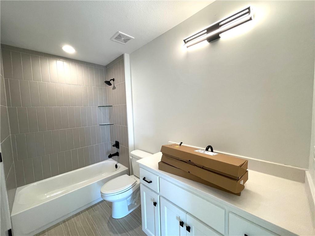 3137 SW Summit View Trail