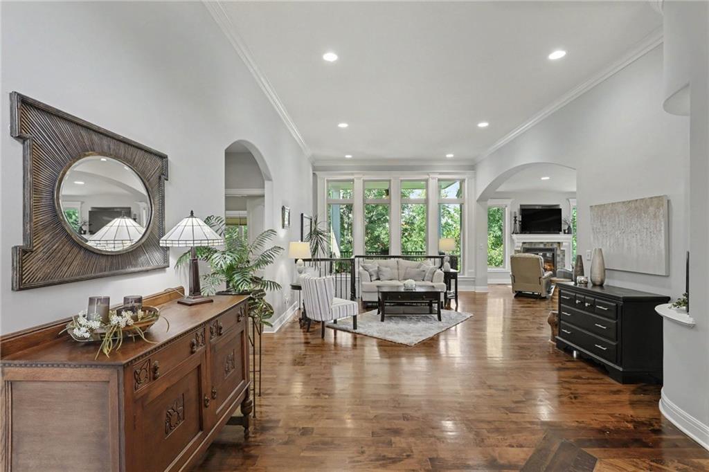 3412 SW Lois Lane