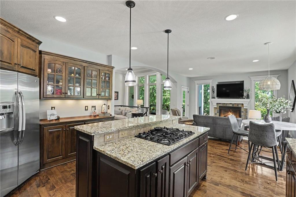 3412 SW Lois Lane