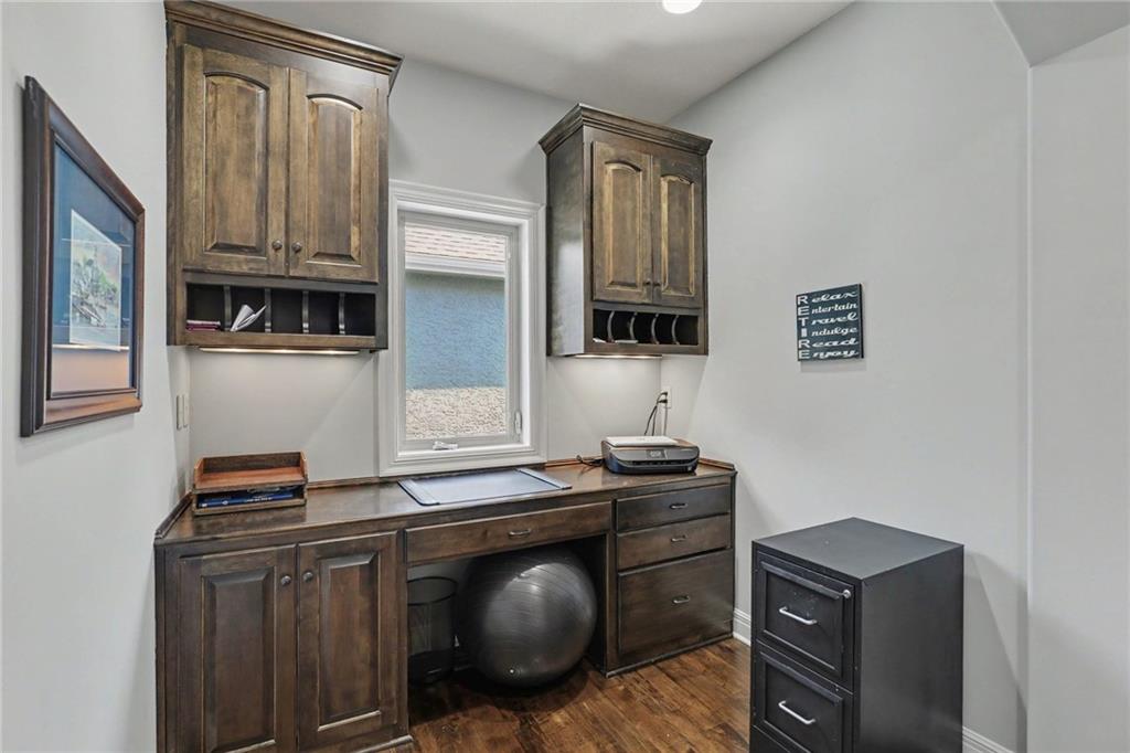 3412 SW Lois Lane