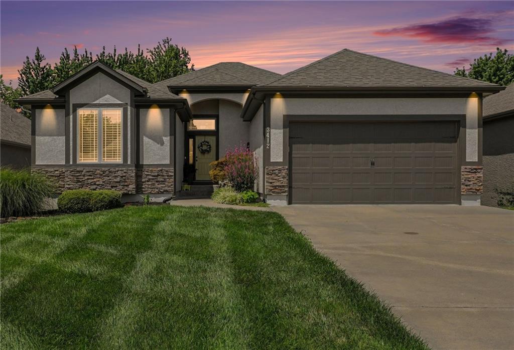3412 SW Lois Lane