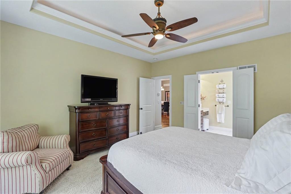 3412 SW Lois Lane