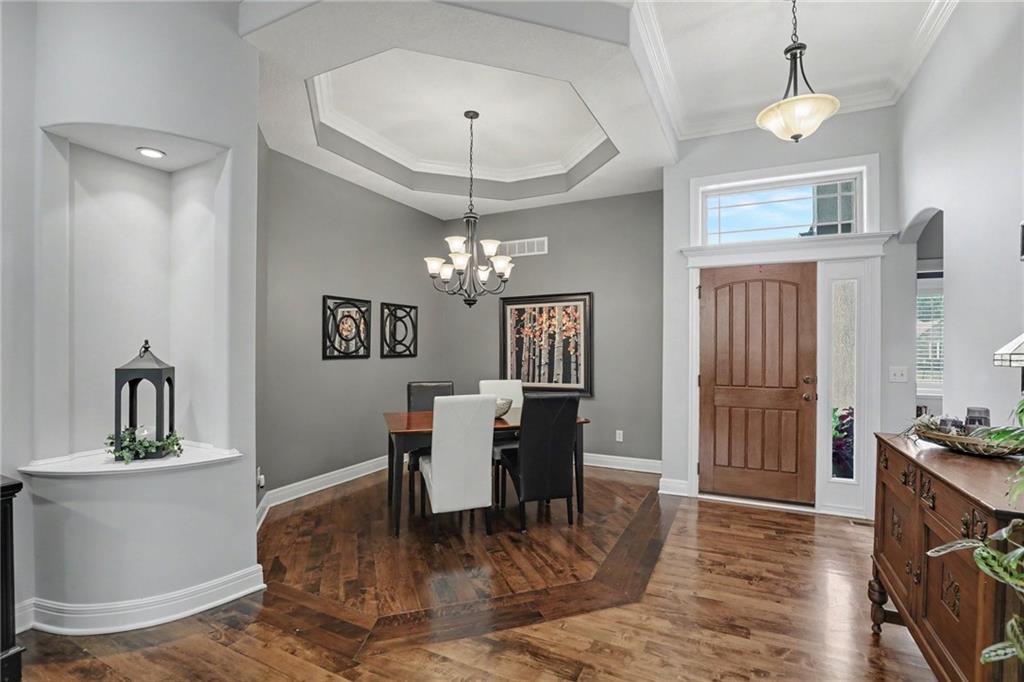 3412 SW Lois Lane