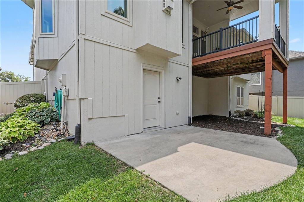 3412 SW Lois Lane