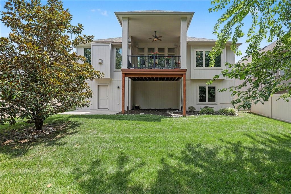 3412 SW Lois Lane