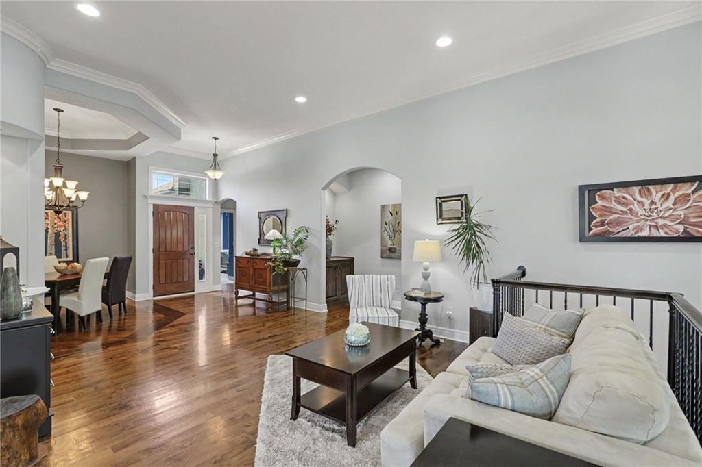 3412 SW Lois Lane