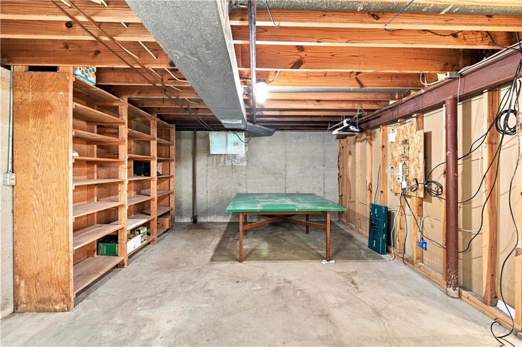 209 SW Victor Drive